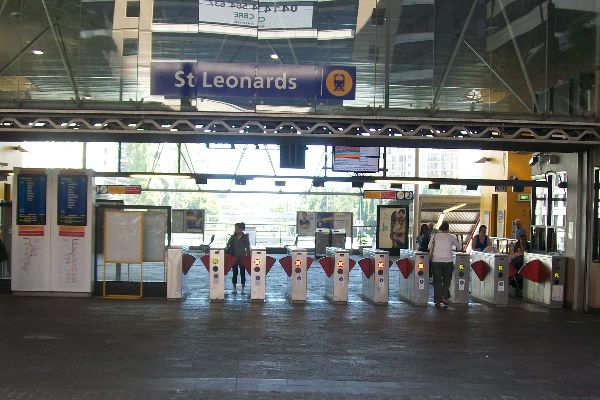 st-leonards-railway-station-ticket-barriers3269457c-27b3-ad9f-34c9-3c849ba06f42C266965E-1FF3-5D55-9C15-F27AB018BB81.jpg
